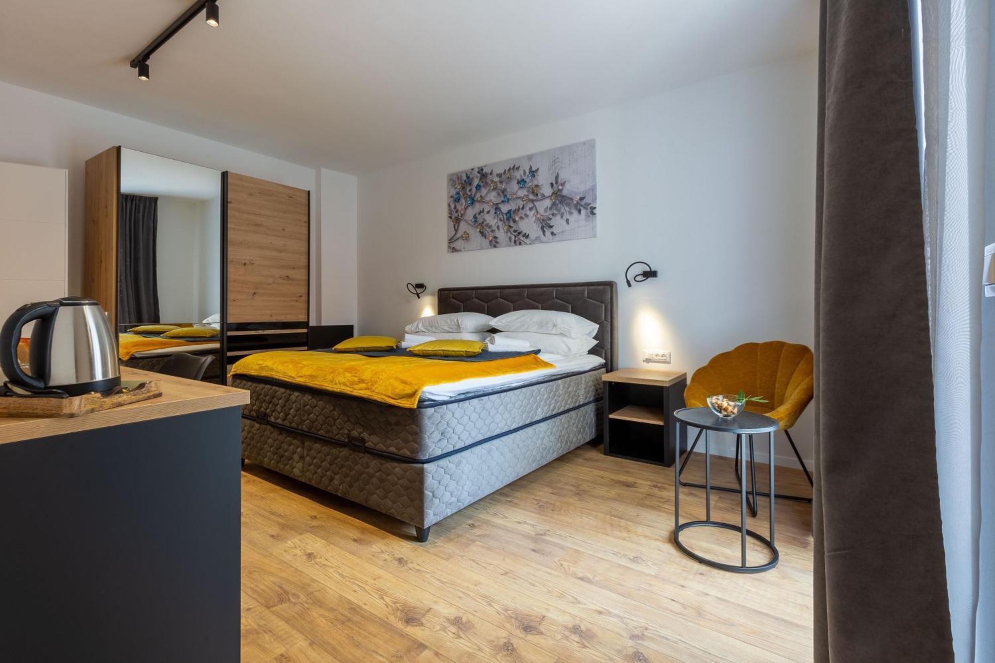 2M Exclusive Rooms Zadar Exterior foto